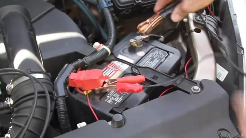 Air compressor connected directly to vehicle battery.