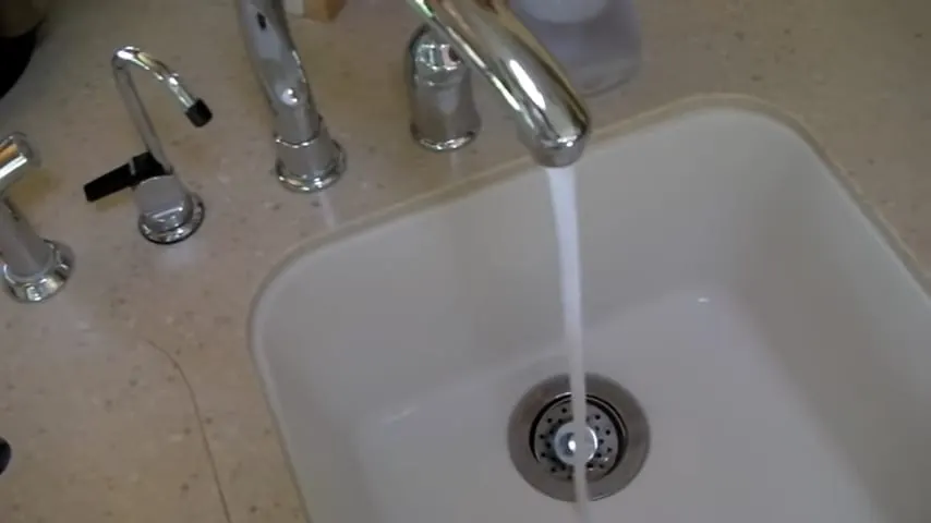 RV plumbing - running water in sink of RV