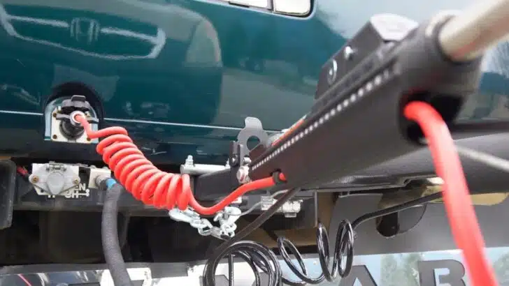 The Nighthawk's channels for the safekeeping of power cords and safetycables.