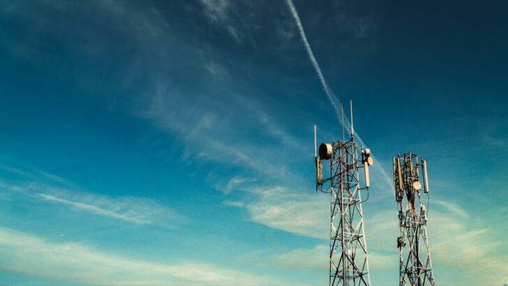 Cellular RV internet requires being near a cell tower.