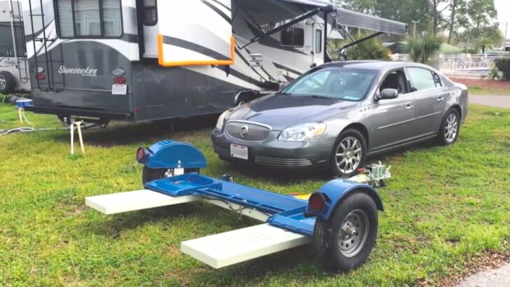 How to Choose and Use an RV Tow Dolly