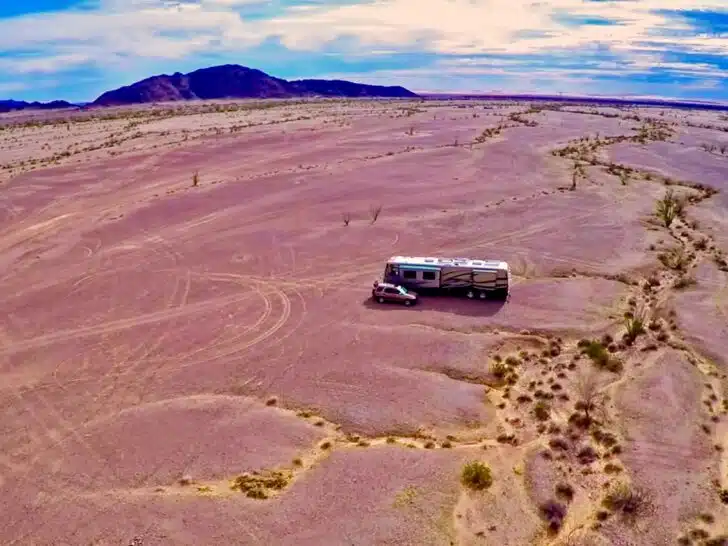 Photo of The RVgeeks boondocking in the desert