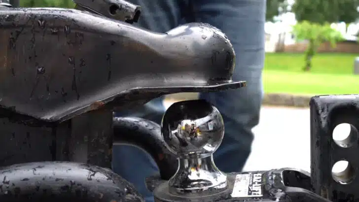 raising the jack above the hitch ball