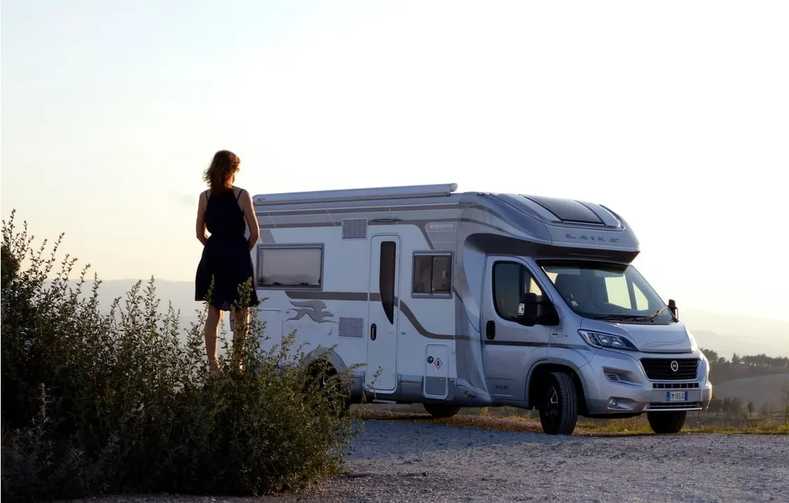 using a spotter while backing up a motorhome