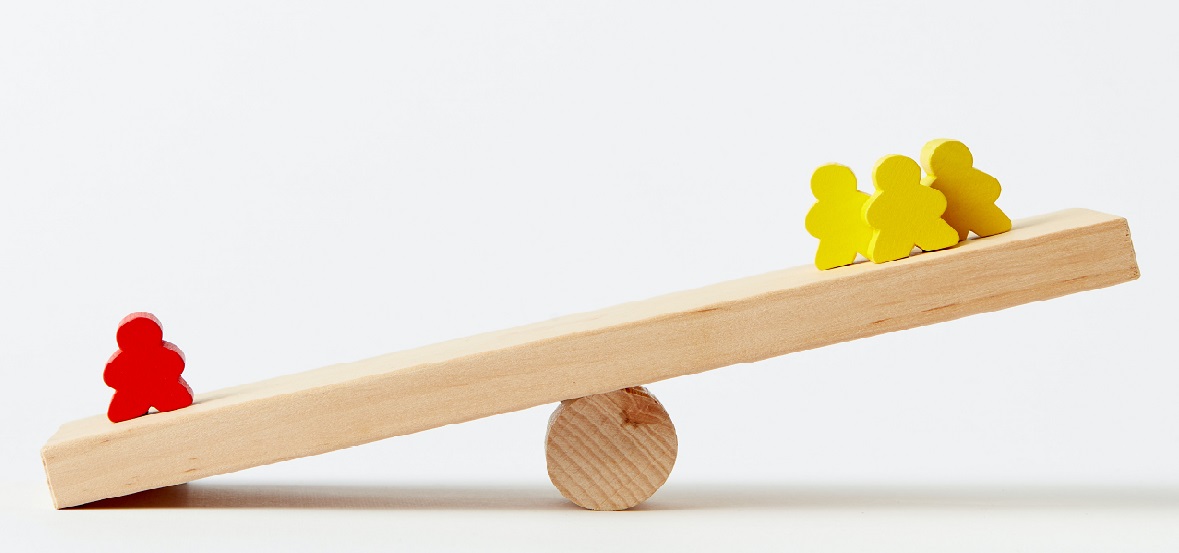 Seesaw representing the need for tongue weight to be balanced.