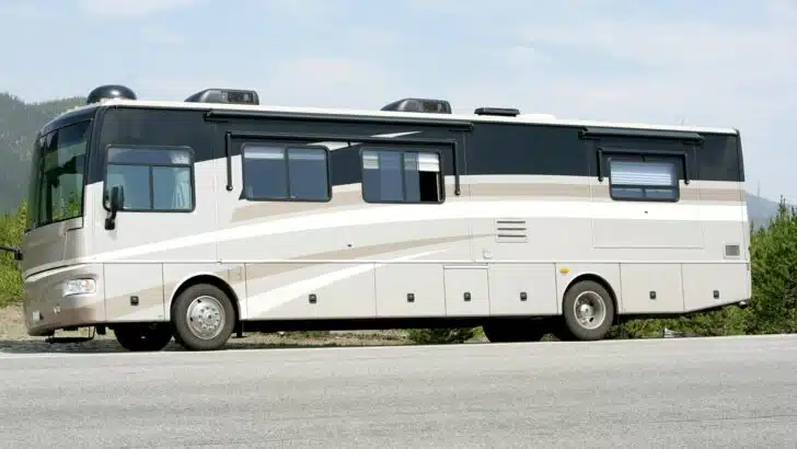 A big rig RV... in this case, a Class A diesel pusher.