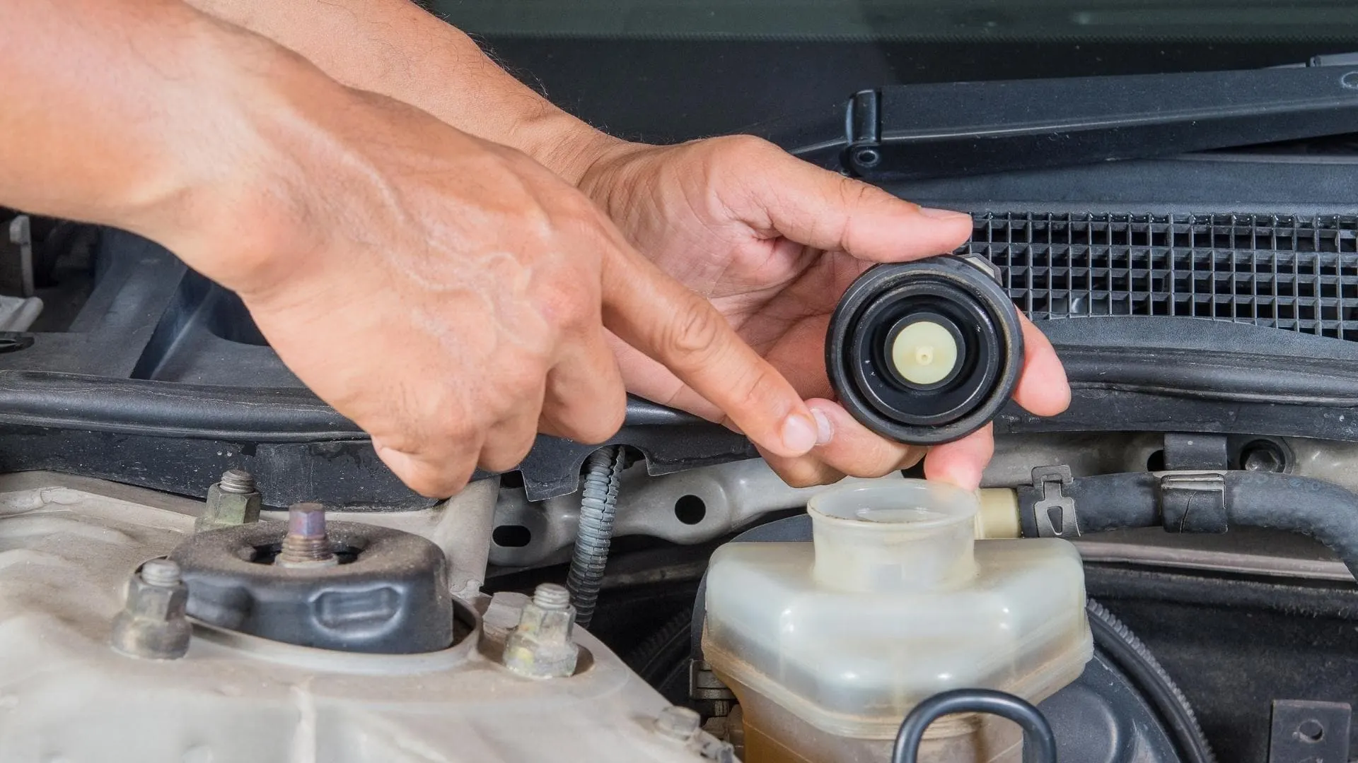 Checking or changing brake fluid may not be a RV DIY fluid & filter replacement project for you