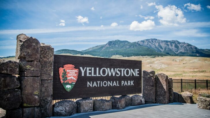Entrance sign at Yellowstone National Park