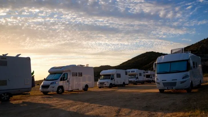 Multiple RVs pulled off the road instead of driving an RV in high winds 
