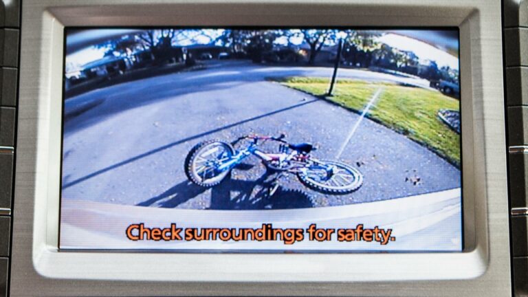 Guide to the Wireless Backup Camera for RV Use