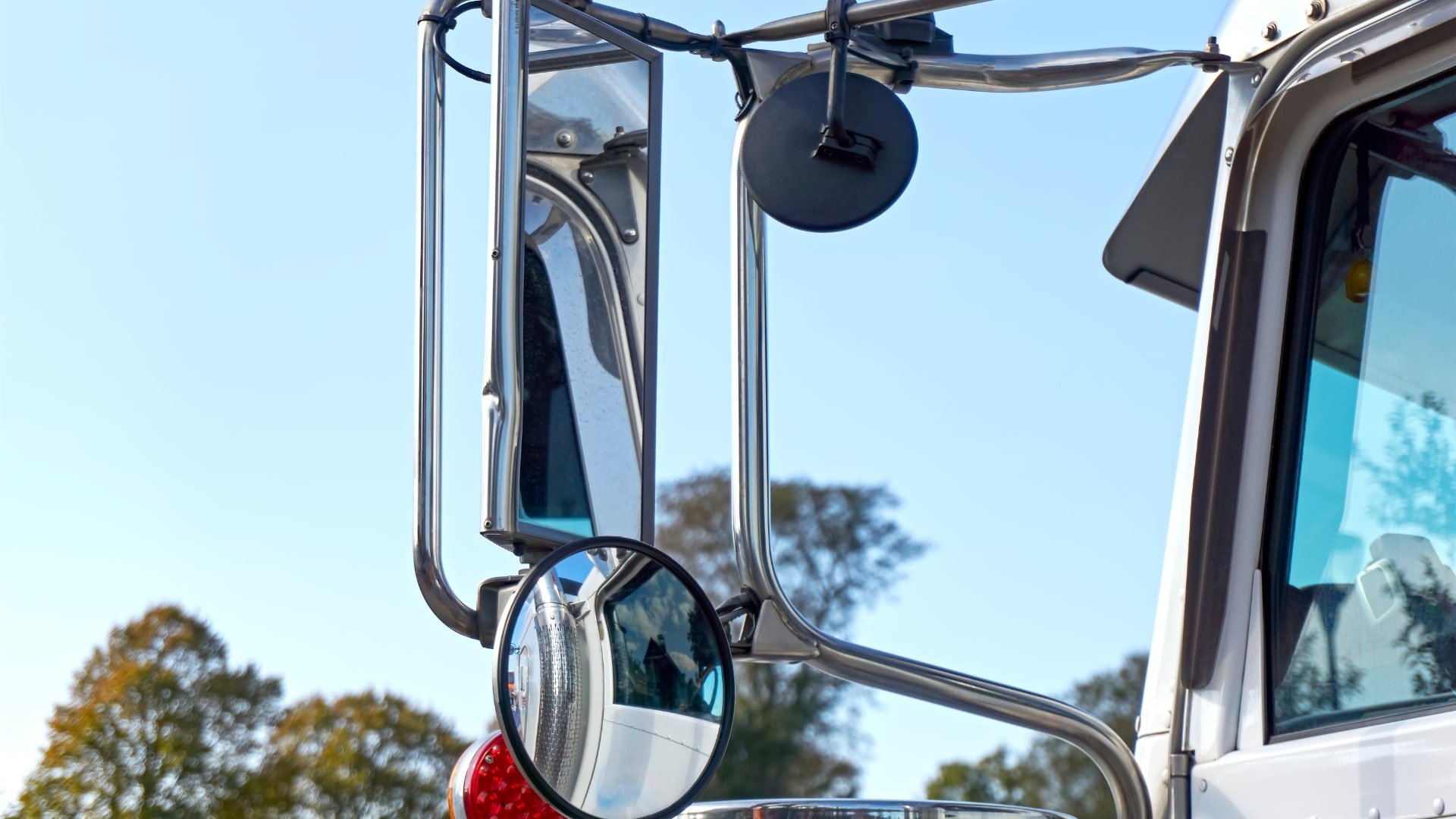 Tow Mirrors What Do They Do & Do You Need Them?