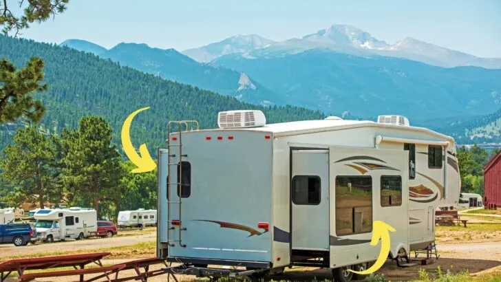 Two slide-outs on either side of a fifth wheel