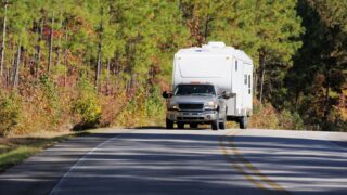 What Are Trailer Sway Bars? Should My Camper Have Them?