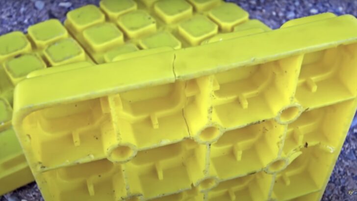 Cracked plastic stackers