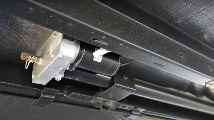 Rack & pinion slide with hex nut attached to an electric actuator motor