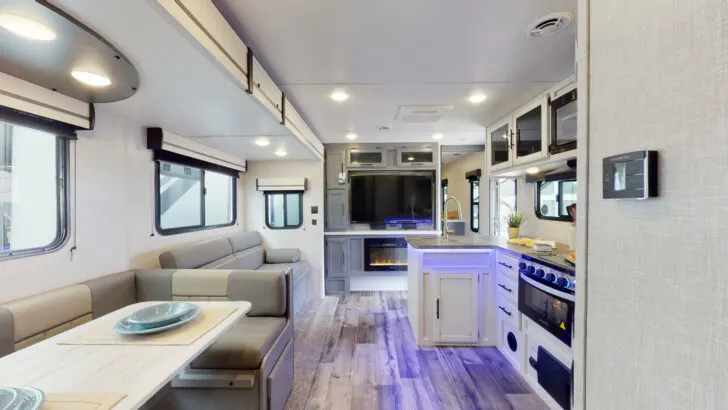 Luxury Fifth Wheel Campers That’ll Blow Your Mind!