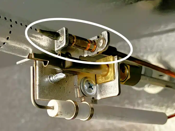 White circle around the thermocouple in an RV oven